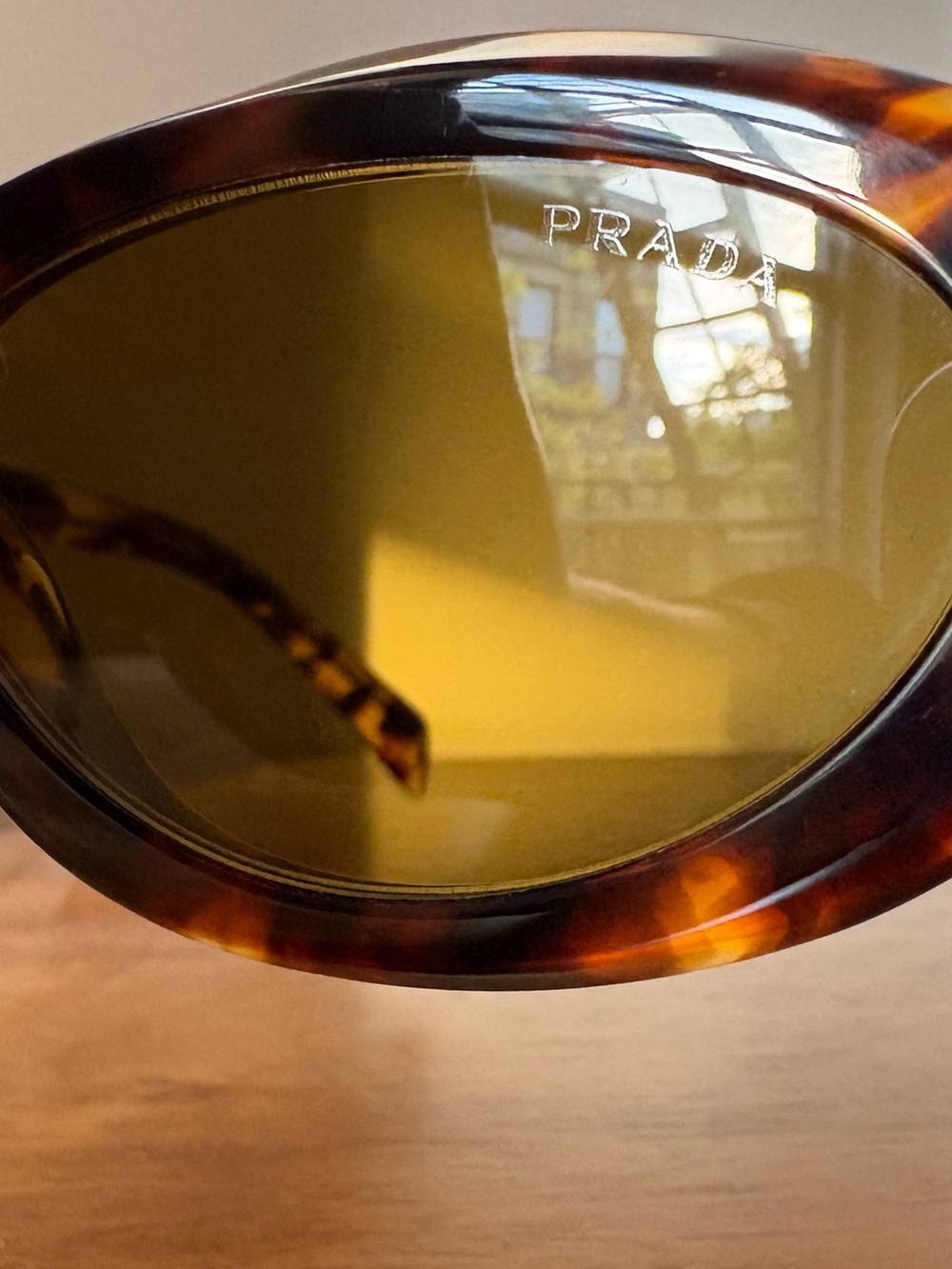 Prada Symbole tortoiseshell cat eye sunglasses - excellent condition - RRP $548 - Picture 5 of 7